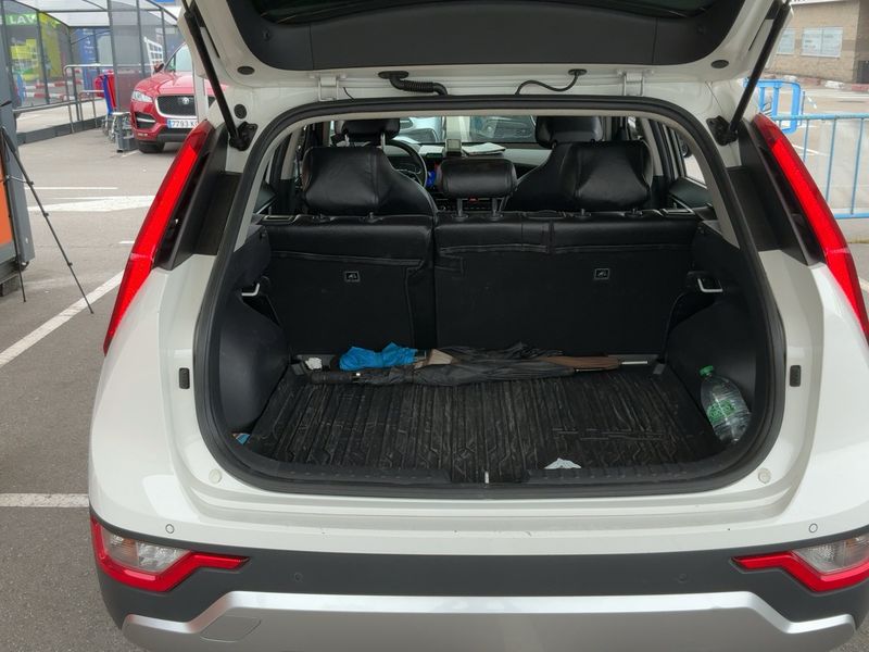 Kia Niro 1.6 Hybrid Concept — zdjęcie 10