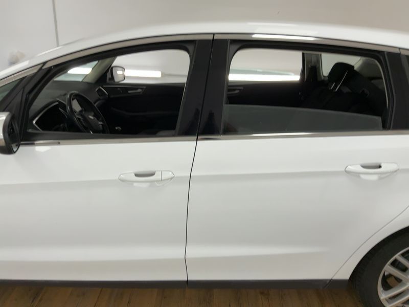 Ford S-Max 2.0 TDCi Titanium 2017 – снимка 4