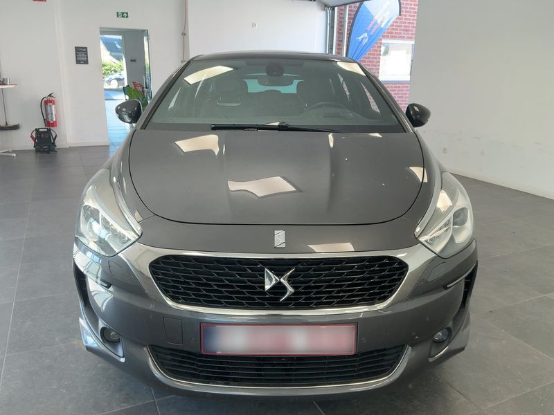 Citroen DS5 2.0 HDi Hybrid4 SportChic — zdjęcie 9