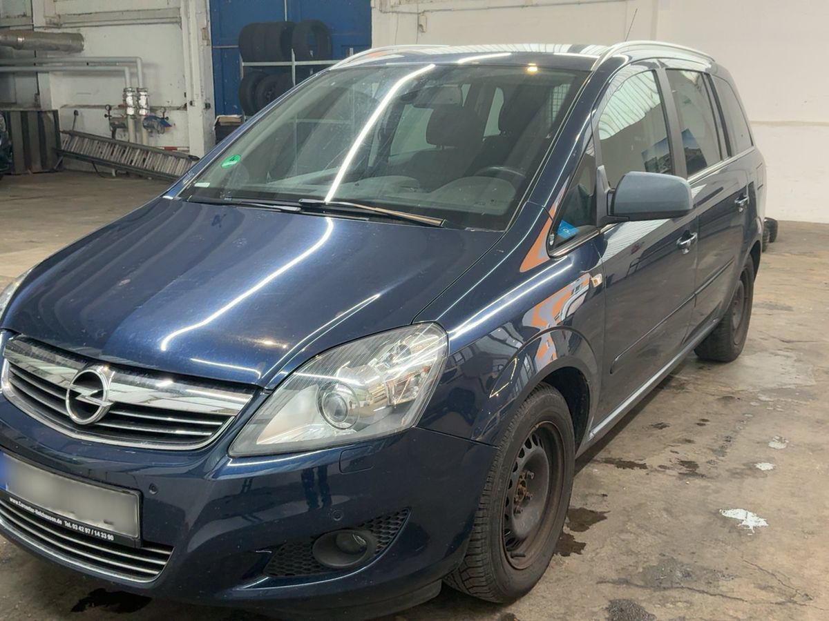 Opel Zafira 2012
