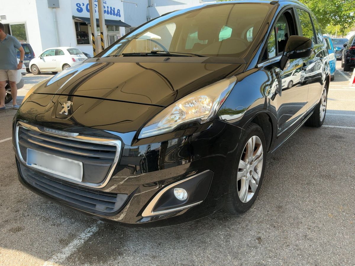 Peugeot 5008 2015