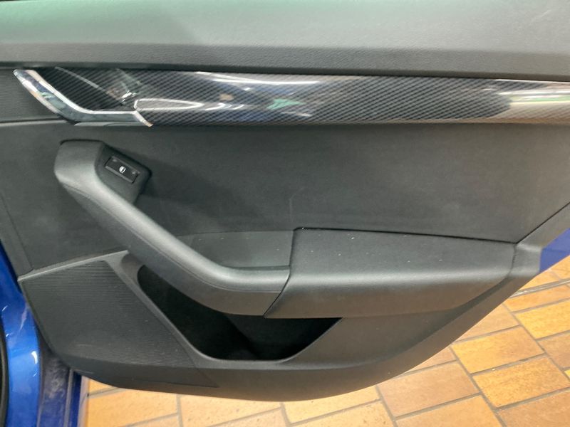 Skoda Octavia 2.0 TDI RS 2015 – снимка 24