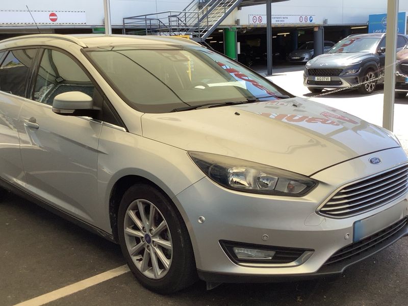 Ford Focus 1.6 TDCi Titanium — zdjęcie 8