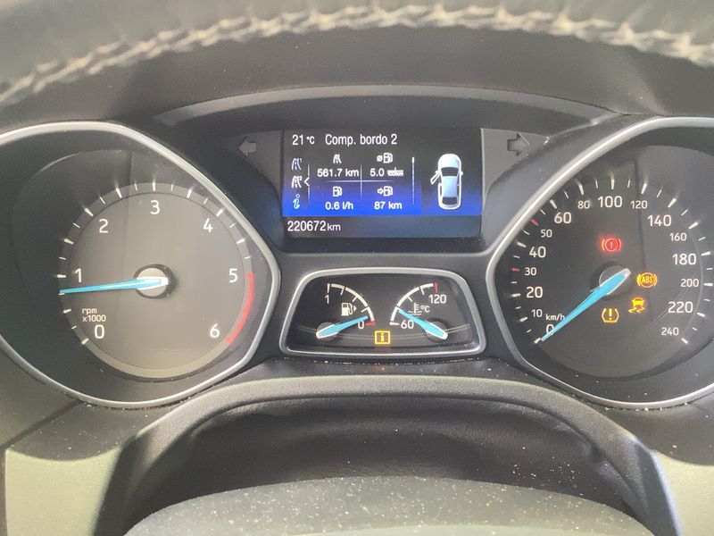 Ford Focus 1.6 TDCi Titanium — zdjęcie 13