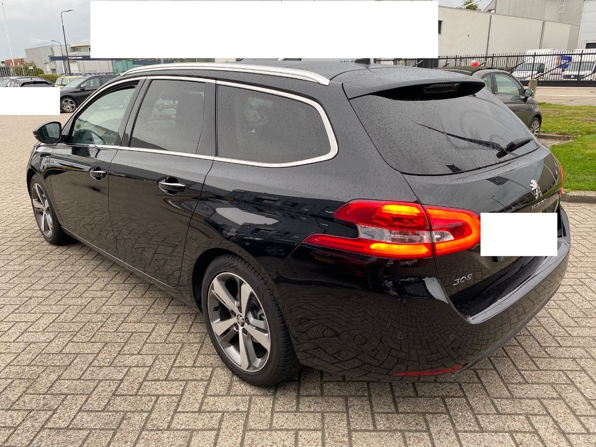 Peugeot 308 1.2 e-THP Feline