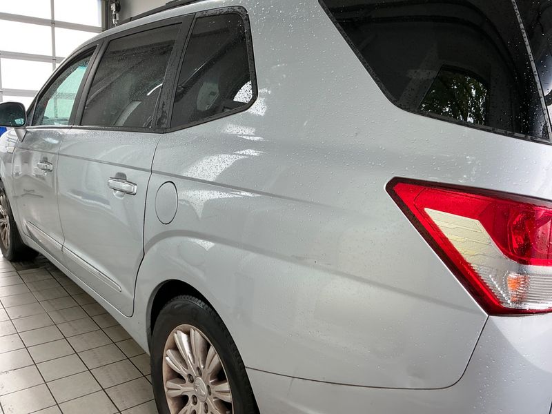 Ssangyong Rodius 2.0 TD Sapphire 2WD — zdjęcie 3