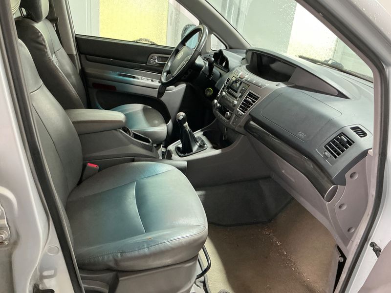 Ssangyong Rodius 2.0 TD Sapphire 2WD — zdjęcie 11