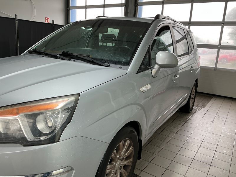 Ssangyong Rodius 2.0 TD Sapphire 2WD — zdjęcie 2