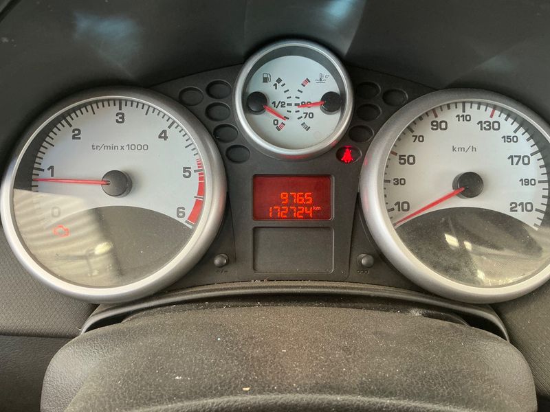 Peugeot 207 1.4 HDi X-Line — zdjęcie 4