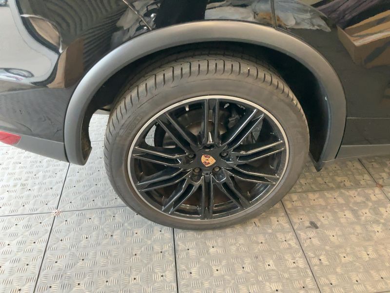 Porsche Cayenne Diesel Platinum Edition 2014 – снимка 9