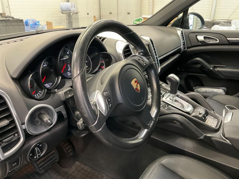 Porsche Cayenne Diesel Platinum Edition 2014 – снимка 25