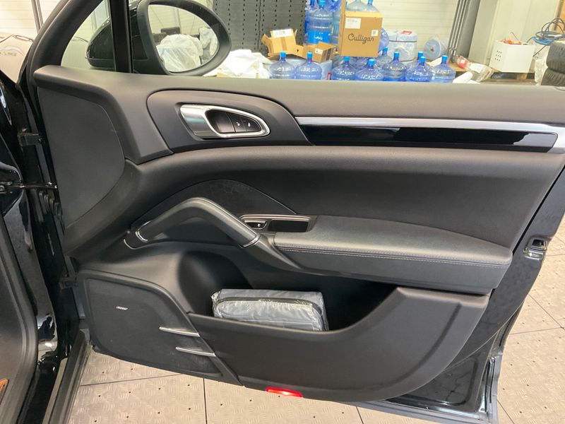 Porsche Cayenne Diesel Platinum Edition 2014 – снимка 29
