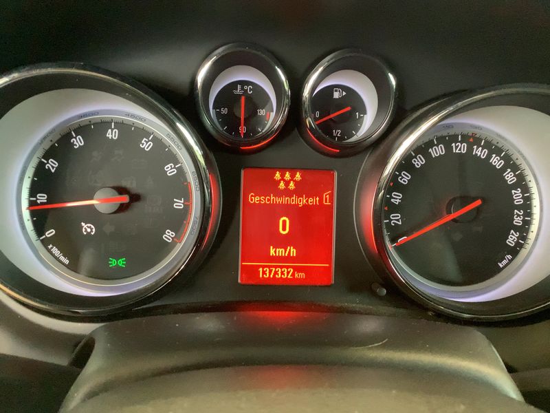 Opel Zafira Tourer 1.4 Turbo Innovation — zdjęcie 13
