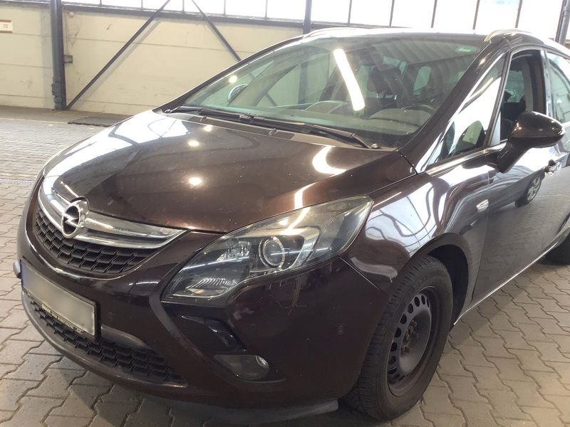 Opel Zafira Tourer 1.4 Turbo Innovation — zdjęcie 2