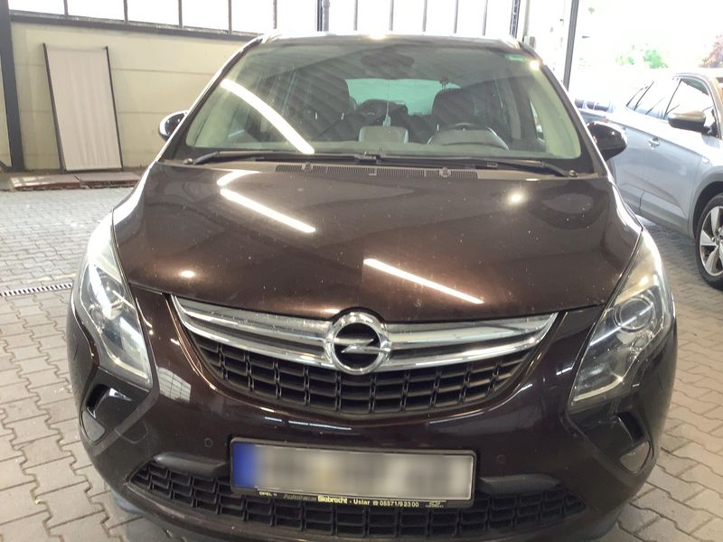Opel Zafira Tourer 1.4 Turbo Innovation — zdjęcie 9