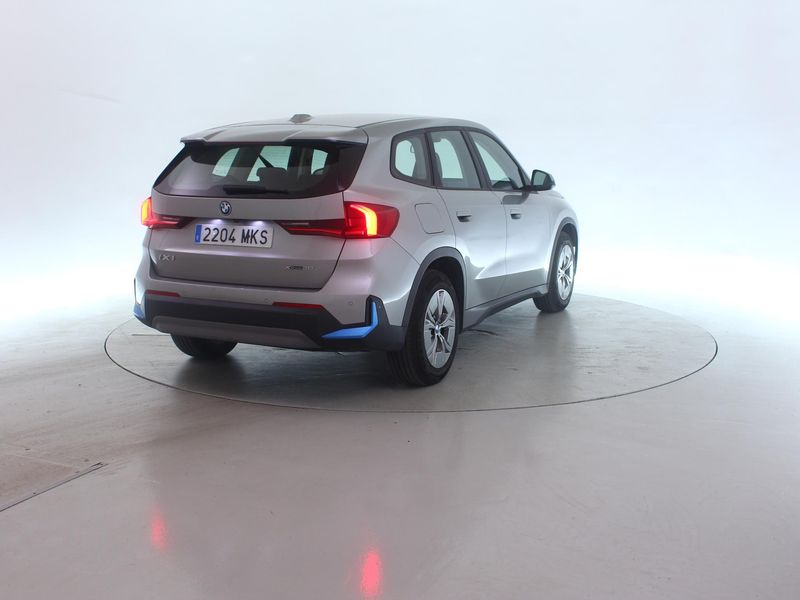 BMW iX1 xDrive 30 — zdjęcie 5