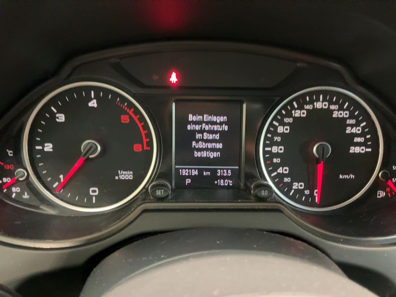 Audi Q5 2.0 TDI quattro 2012 – снимка 18