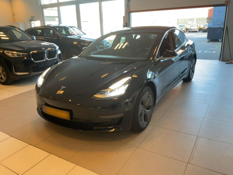 Model 3 Standard Range Plus