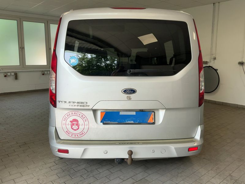 Ford Tourneo Connect 1.6 TDCi Titanium — zdjęcie 5