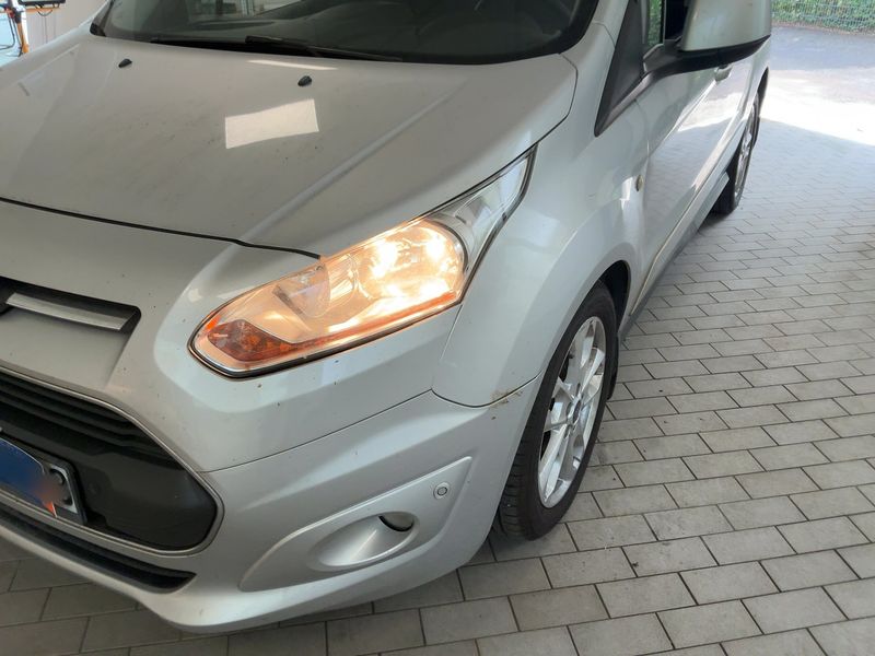 Ford Tourneo Connect 1.6 TDCi Titanium — zdjęcie 2