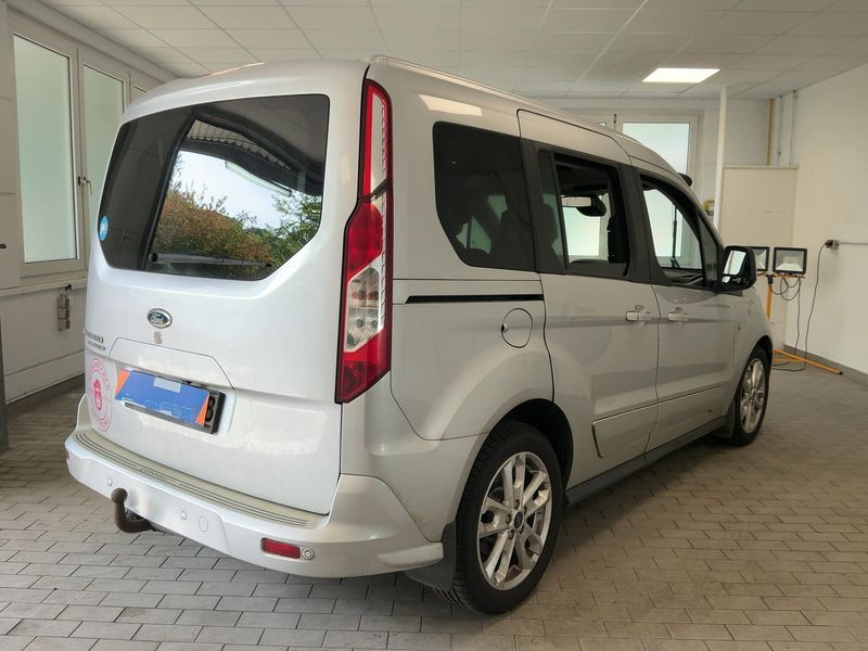Ford Tourneo Connect 1.6 TDCi Titanium — zdjęcie 6
