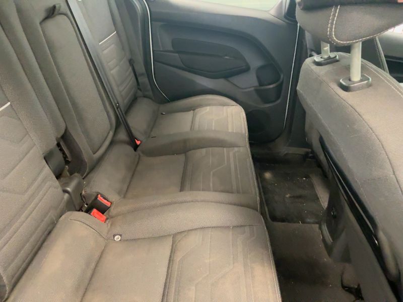 Ford Tourneo Connect 1.6 TDCi Titanium — zdjęcie 14