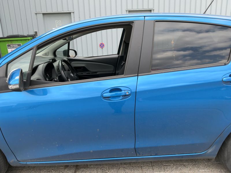 Toyota Yaris 1.33 Dual VVT-i Comfort — zdjęcie 4