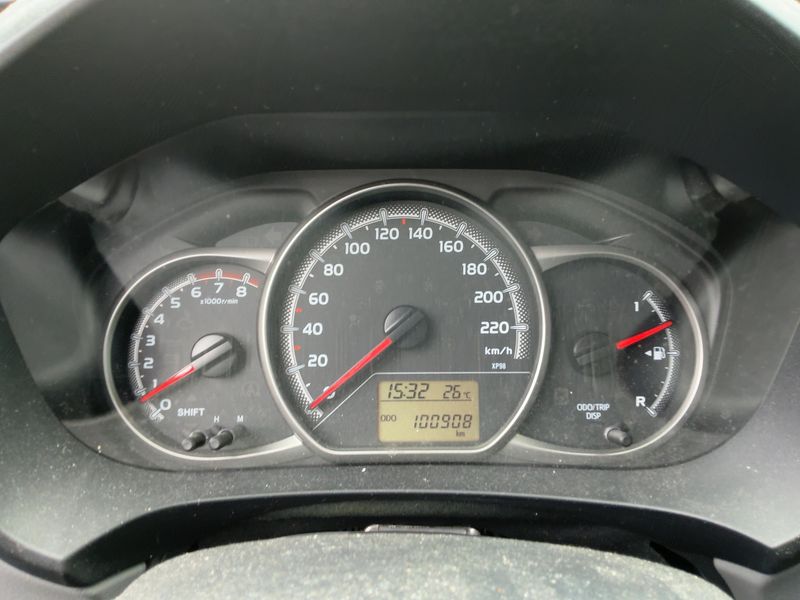Toyota Yaris 1.33 Dual VVT-i Comfort — zdjęcie 13