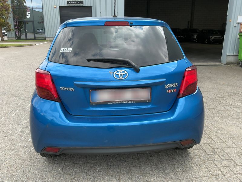 Toyota Yaris 1.33 Dual VVT-i Comfort — zdjęcie 5