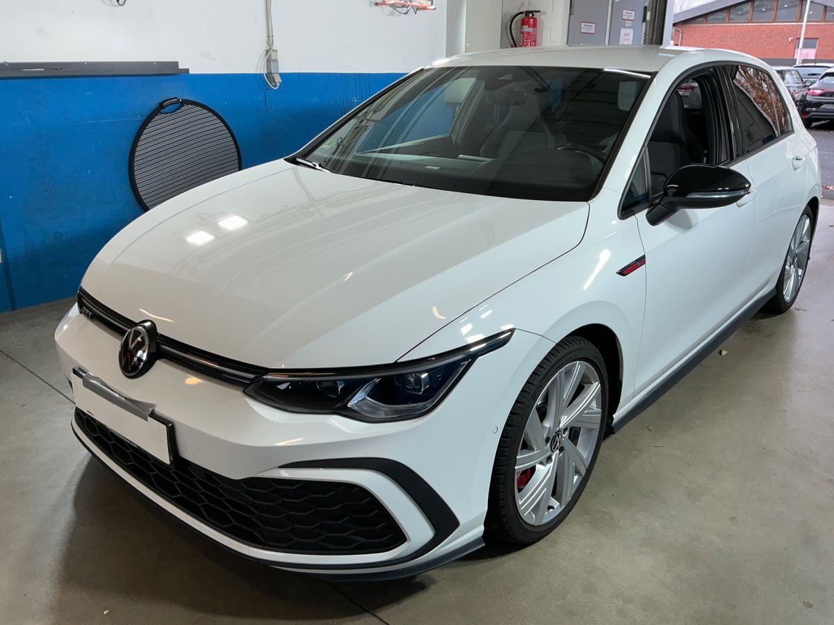 Volkswagen Golf VIII 2.0 TSI GTI