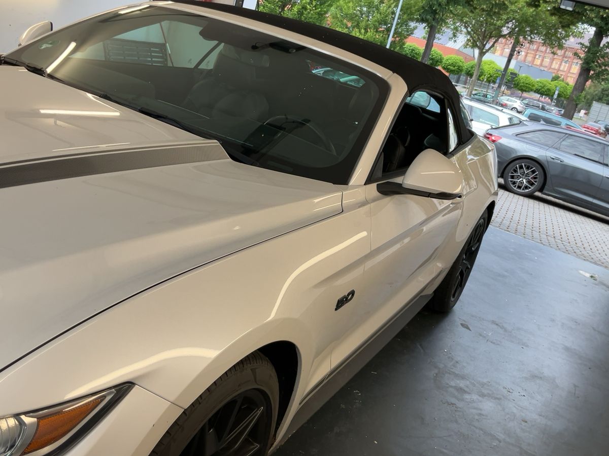 Ford Mustang 5.0 Ti-VCT V8 GT Convertible