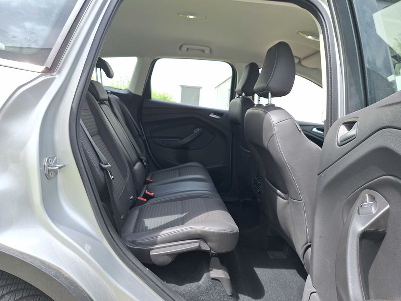 Ford Kuga 1.5 EcoBoost Business Nav — zdjęcie 14