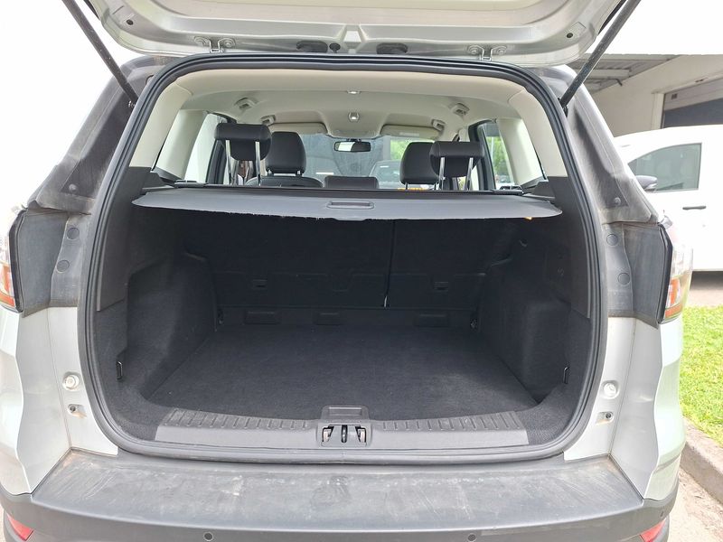 Ford Kuga 1.5 EcoBoost Business Nav — zdjęcie 9