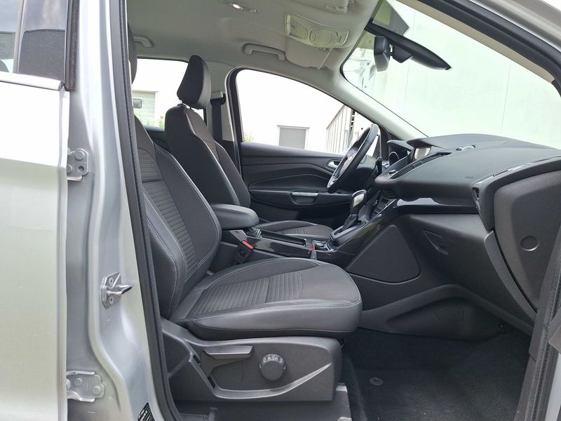 Ford Kuga 1.5 EcoBoost Business Nav — zdjęcie 10