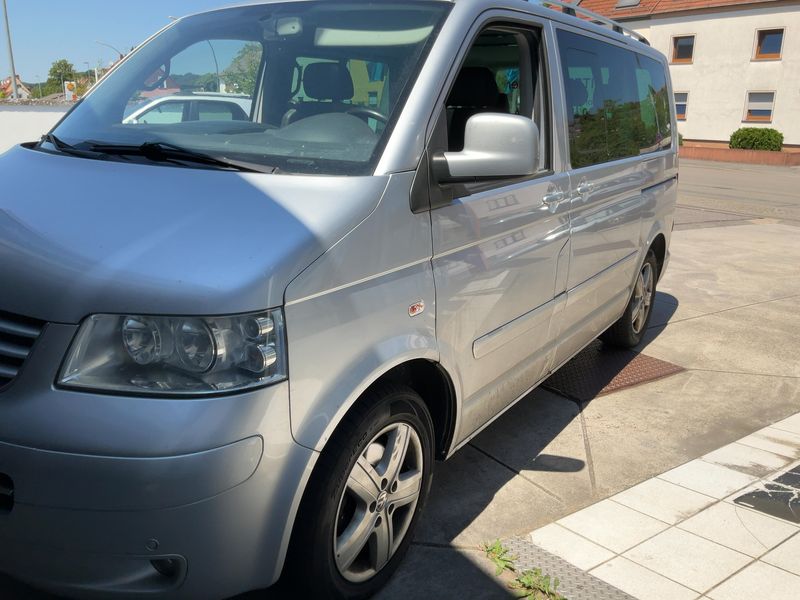 Volkswagen T5 Multivan 2.5 TDI Highline — zdjęcie 2