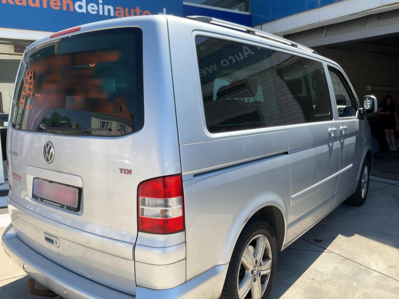 Volkswagen T5 Multivan 2.5 TDI Highline — zdjęcie 6