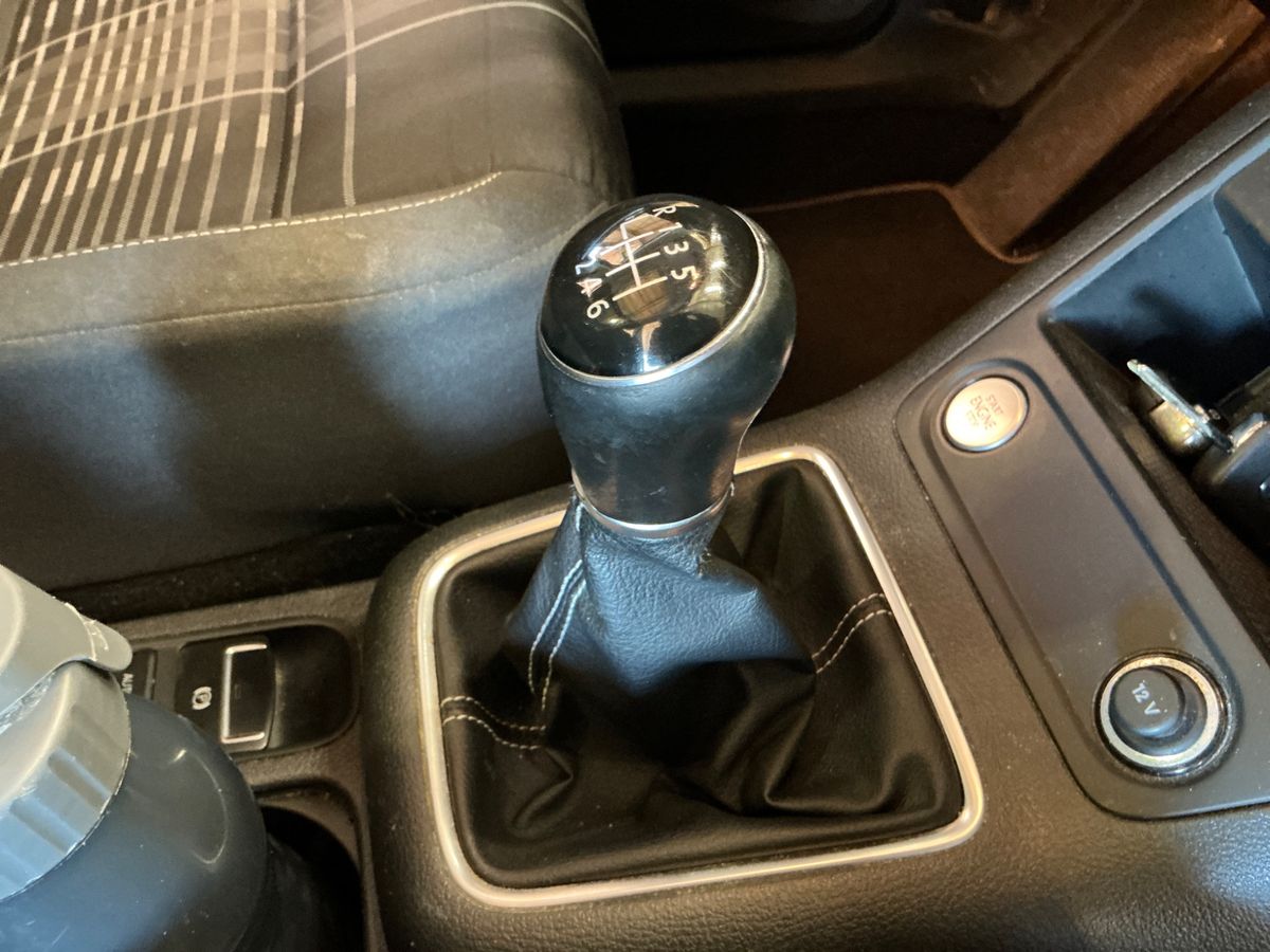 Volkswagen Tiguan 2016 — photo 38