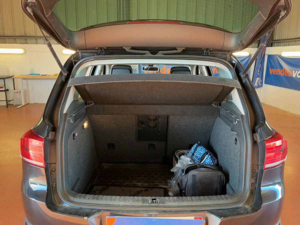 Volkswagen Tiguan 2016 — photo 16
