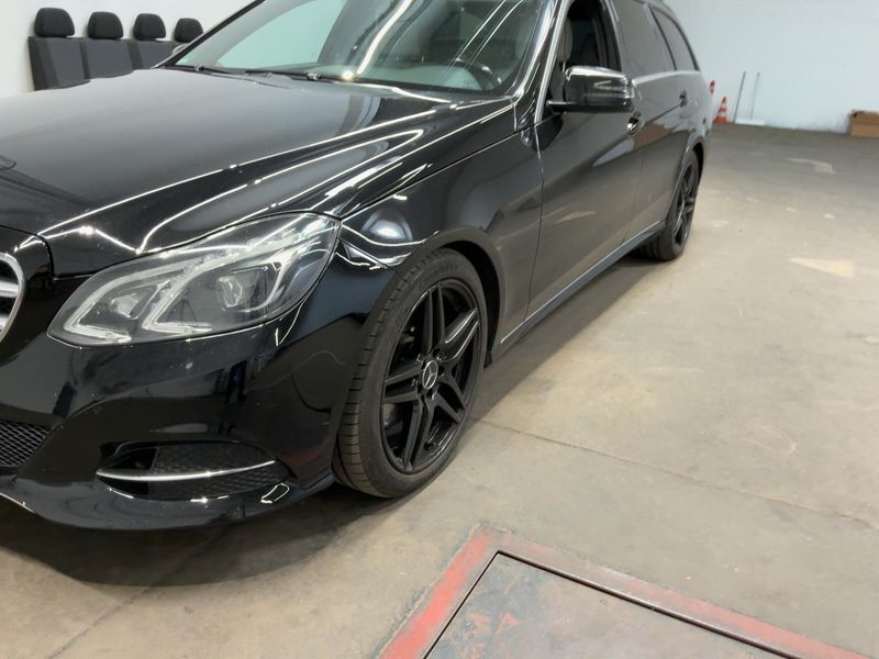 Mercedes-Benz E-Klasse E 300 CDI T BlueTEC Avantgarde — zdjęcie 2