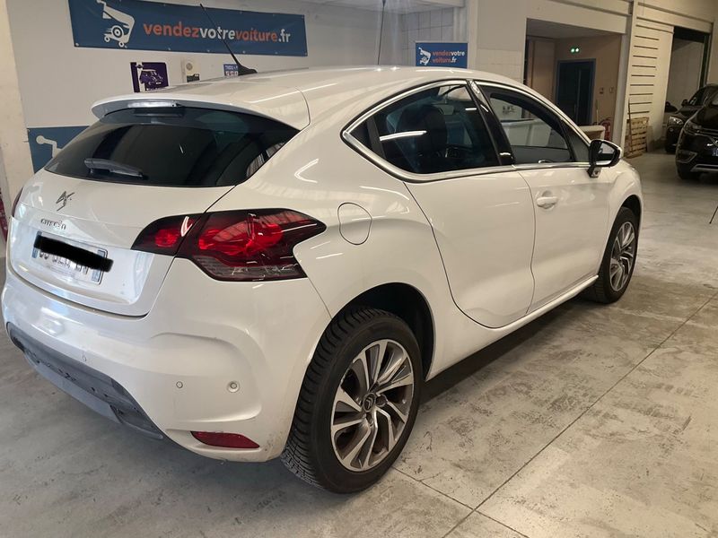 Citroen DS4 1.6 e-HDi SoChic — zdjęcie 2