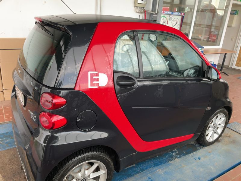 Smart fortwo electric drive 55 kW Electric drive Standard 2016 – снимка 10