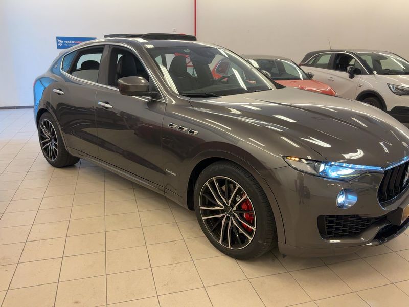 Maserati Levante 3.0 V6 TwinTurbo Gran Sport S Q4 — zdjęcie 8