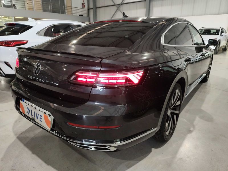 Volkswagen Arteon 2.0 TDI R-Line — zdjęcie 5