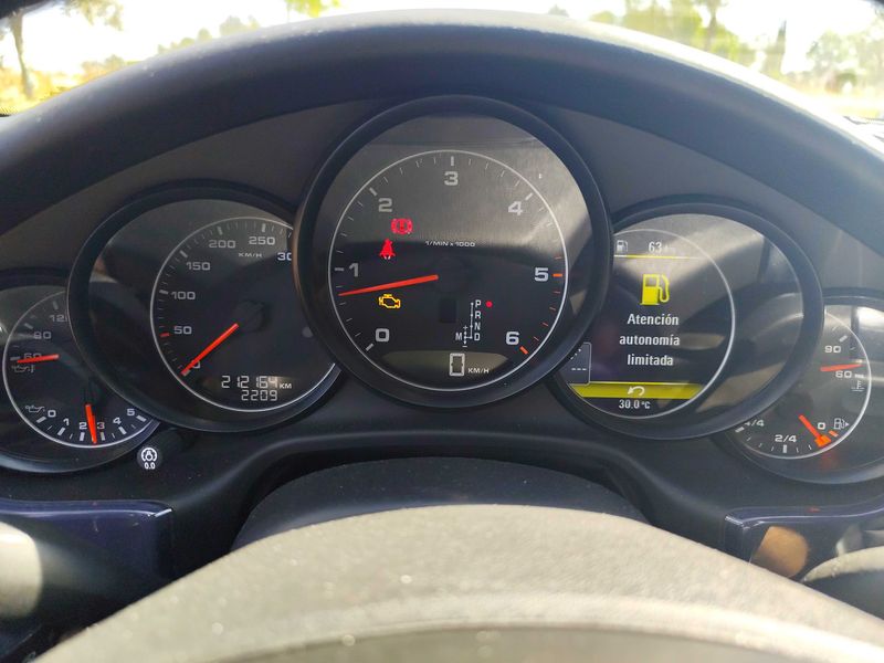 Porsche Panamera Diesel — zdjęcie 12