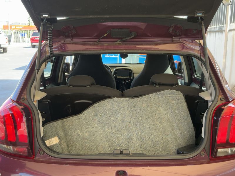 Peugeot 108 1.0 VTi Allure — zdjęcie 10
