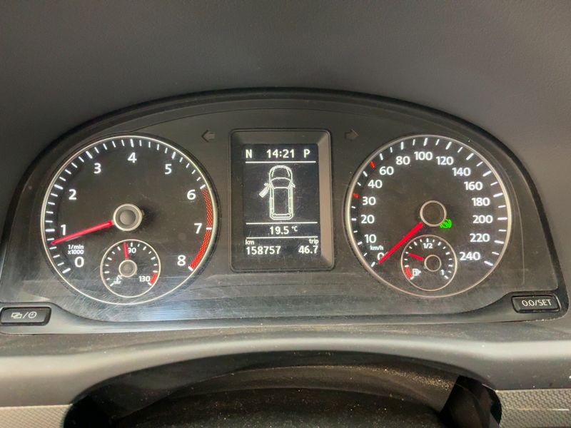 Volkswagen Touran 1.4 TSI Match 2012 – снимка 18