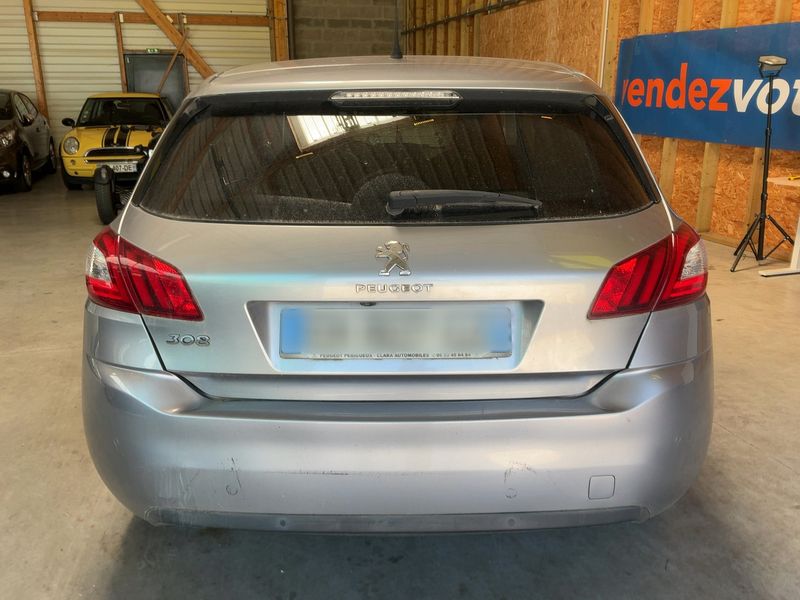 Peugeot 308 1.6 Blue-HDi Allure 2016 – снимка 7