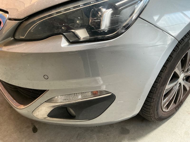 Peugeot 308 1.6 Blue-HDi Allure 2016 – снимка 35