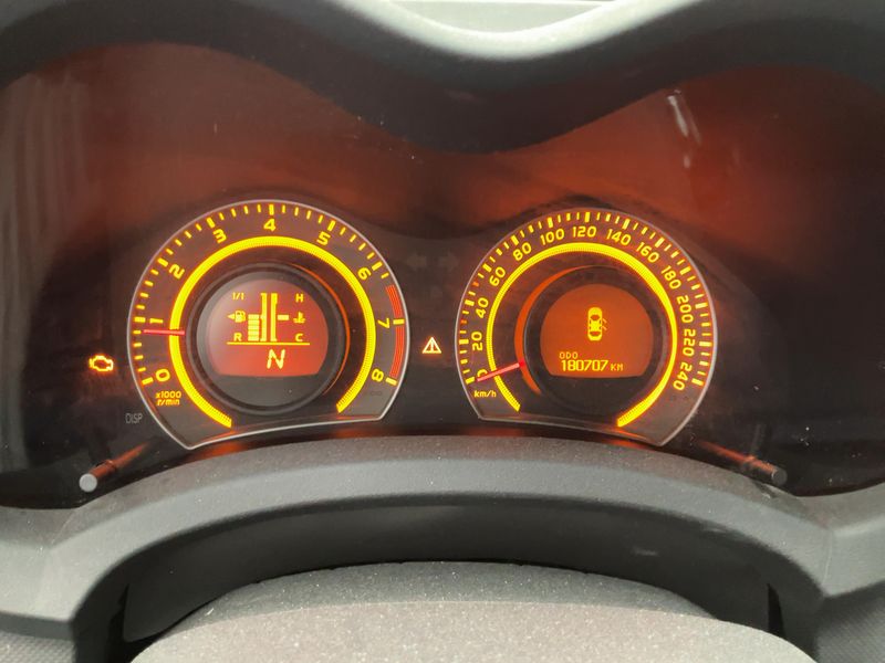 Toyota Auris 1.6 Luna — zdjęcie 4