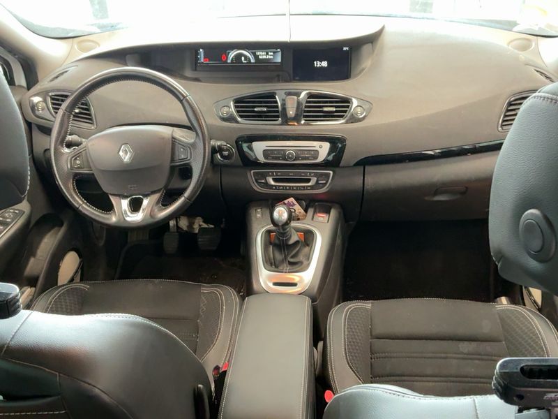 Renault Scenic 1.5 dCi BOSE Edition — zdjęcie 12